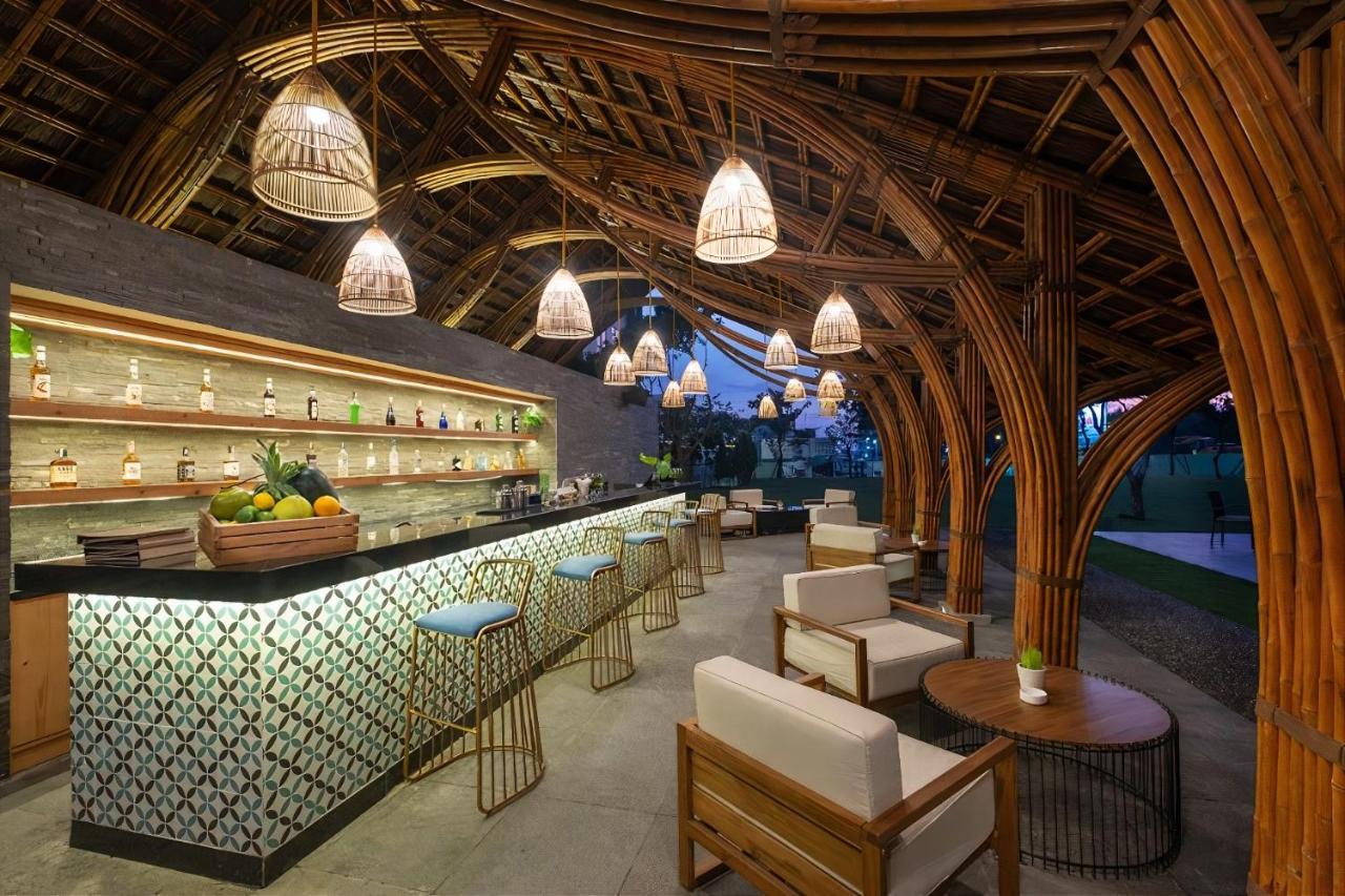 Carinae Danang Hotel Экстерьер фото