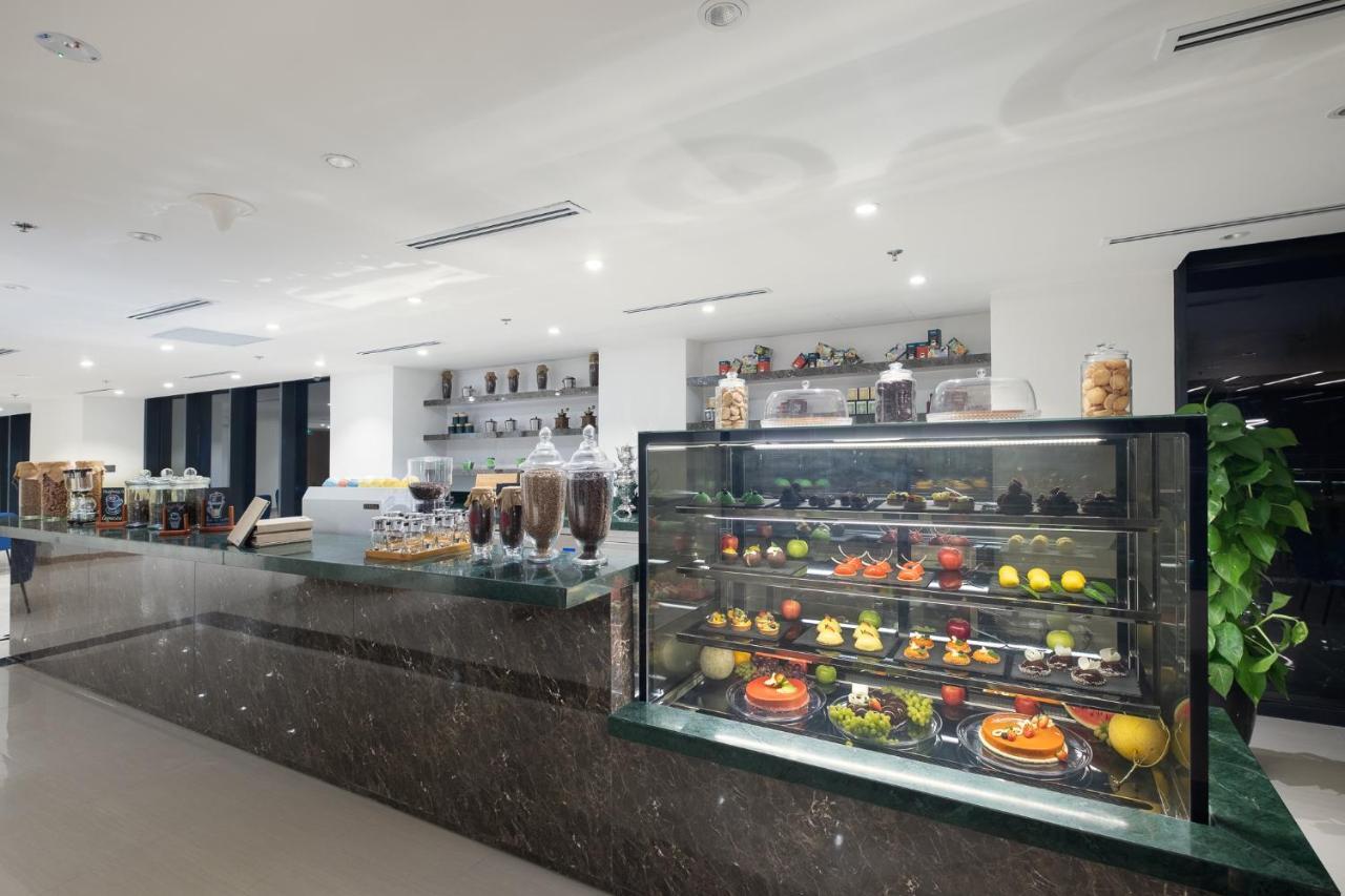 Carinae Danang Hotel Экстерьер фото